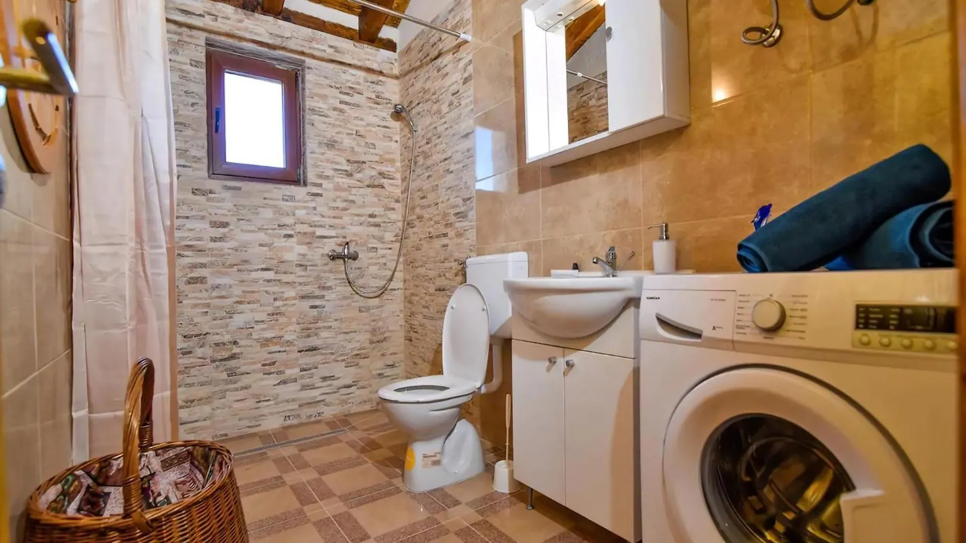 Ferienhaus Anita 2 Mit Pool Stankovci  Croatia